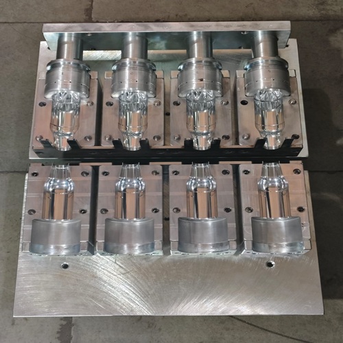 Four Cavity PET Water Bottle Mould
