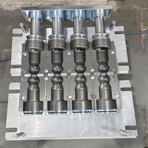 Four Cavity PET Water Bottle Mould
