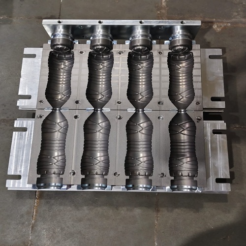 Four Cavity PET Water Bottle Mould