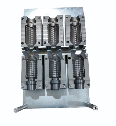Three Cavity PET Water Bottle Mould